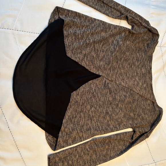 Long sleeve top - Picture 2 of 3